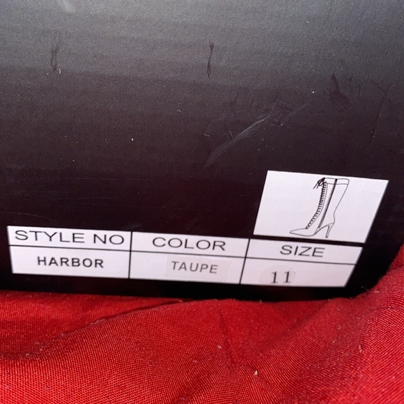 Fashion Nova Heels - Picture 4 of 4